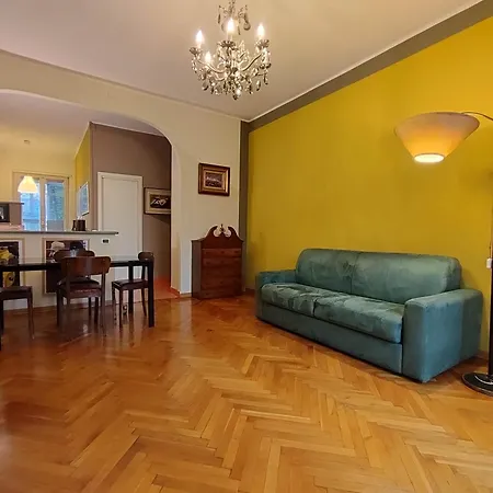 Apartament Madai *